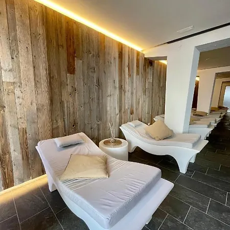 Hotel Valgranda Wellness & 4*